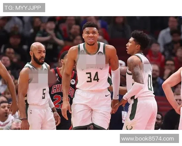 骑士与雄鹿激战正酣NBA赛场精彩瞬间回顾与分析