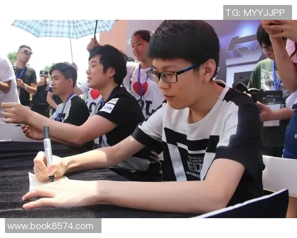 高校联赛最新积分榜EDG凭借68分稳居第一名位置