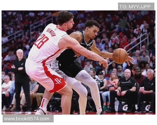 09年火箭与马刺经典对决回顾两队传奇球星的巅峰对抗与精彩瞬间